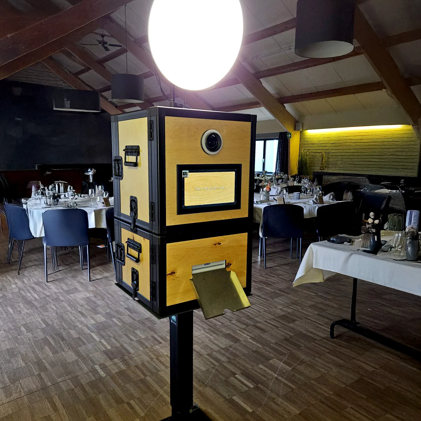 Klikbox Industrial photo booth